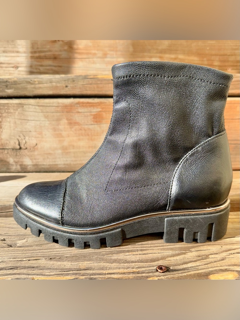 Ateliers Black Leather Lug Sole Chelsea Boots | US 6 / EU 36